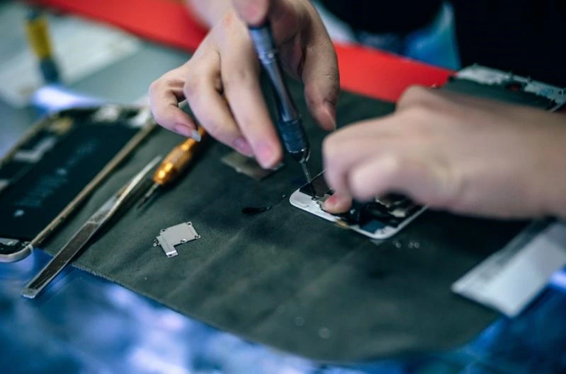 Curso de conserto de celular grátis